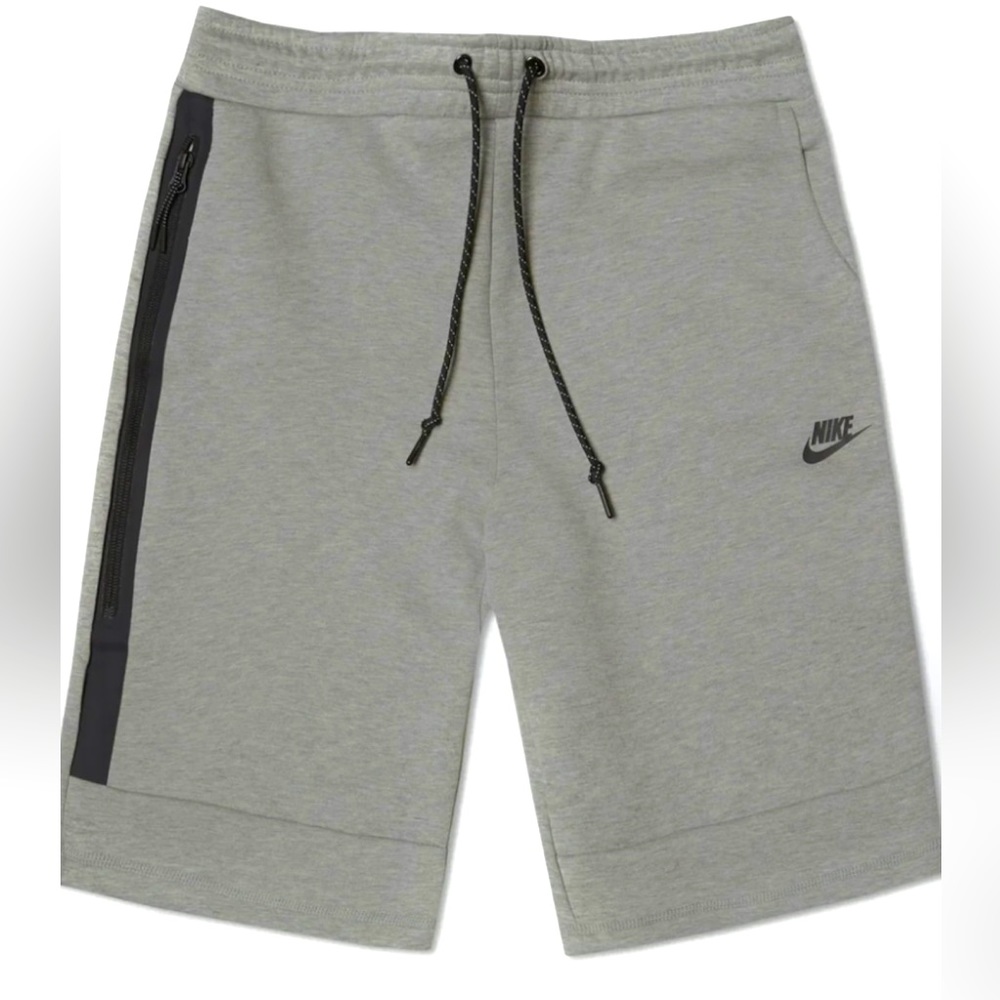 Set of 4 Men’s Nike Tech Fleece Size S